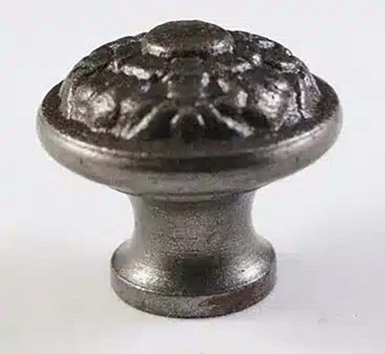 antique-iron-1-1-4-lily-cabinet-knob-01