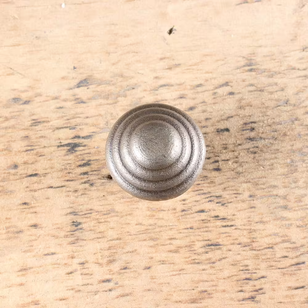 antique_brass_strip_knob