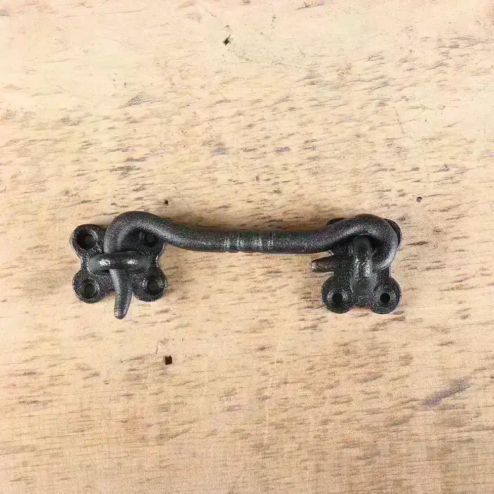 cast_iron_black_gate_hook