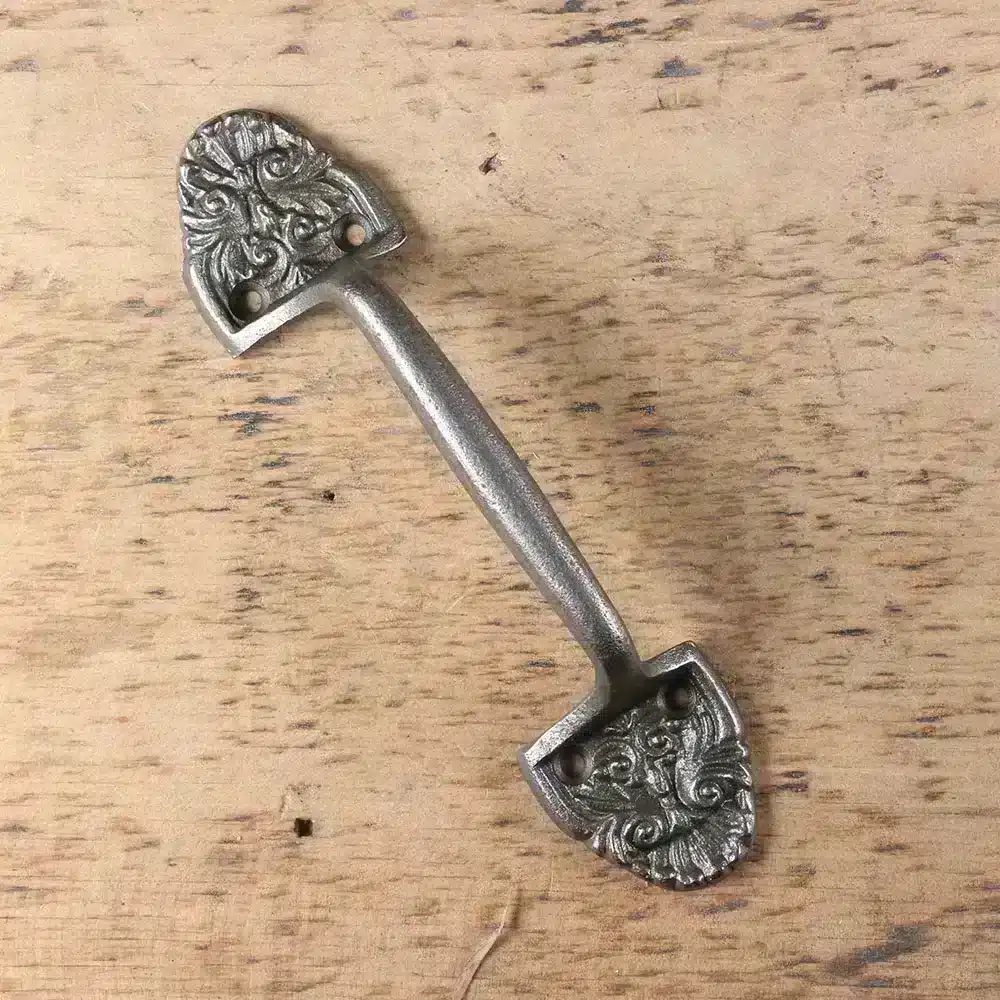 cast_iron_design_pattern_handle