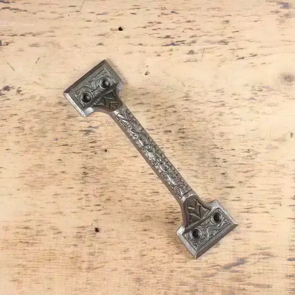 cast_iron_vintage_door_handle