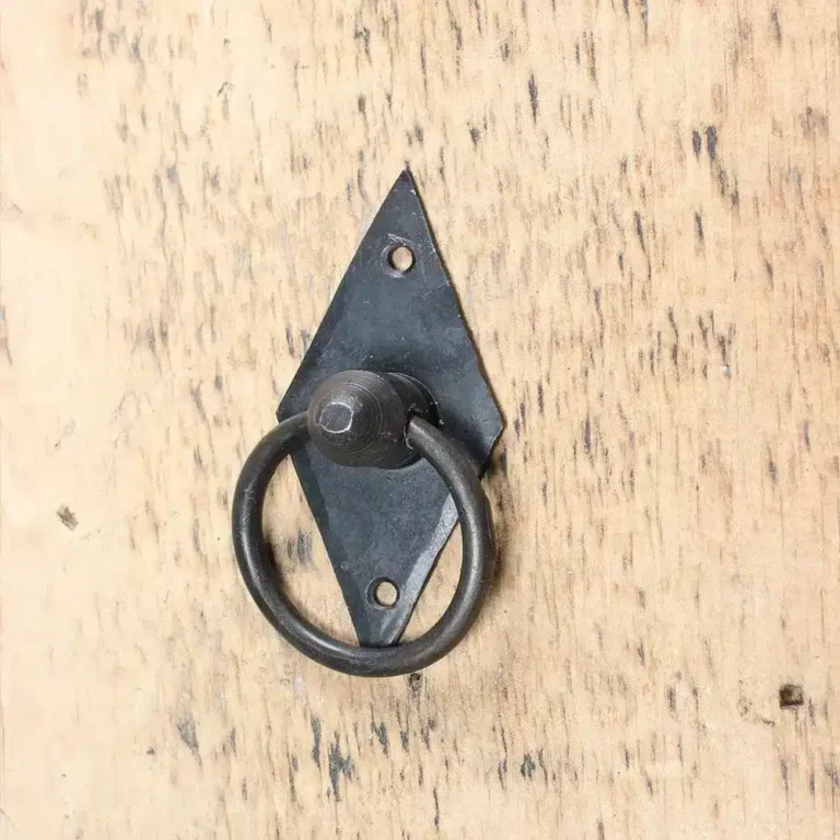 diamond_wrought_ring_on_plate