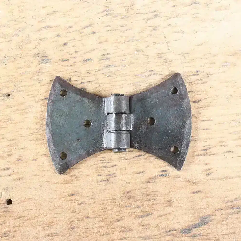 hand_made_forged_hinge