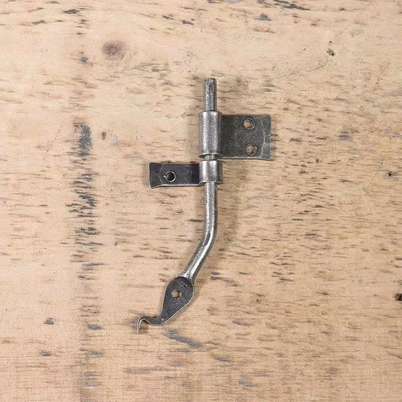 left-side-rat-tail-hinge-01