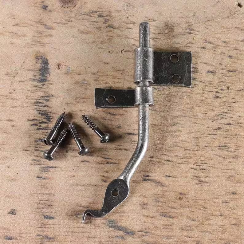 left-side-rat-tail-hinge-04