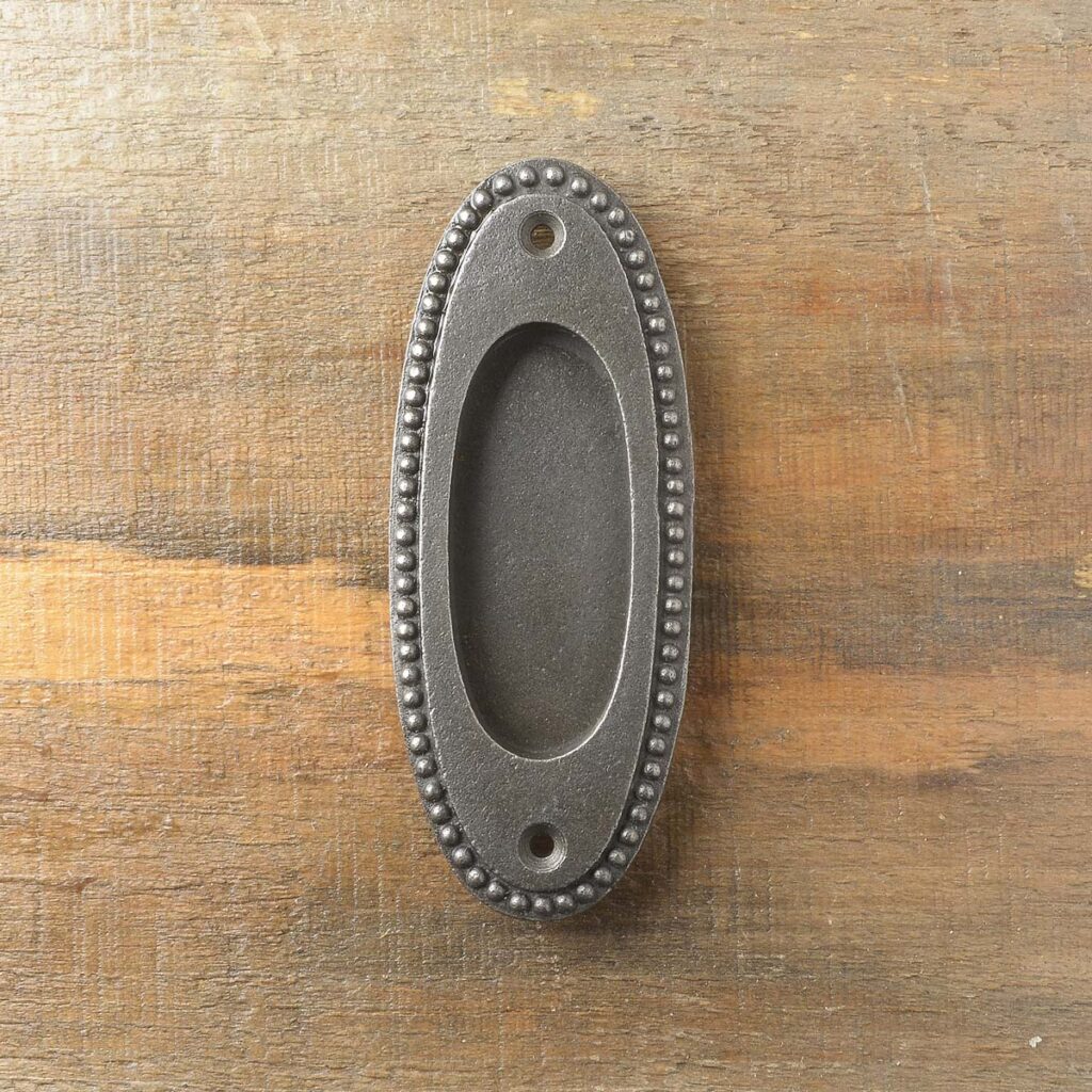 oval-recess-flush-pull-dot-pattern-pocket-door-A107V