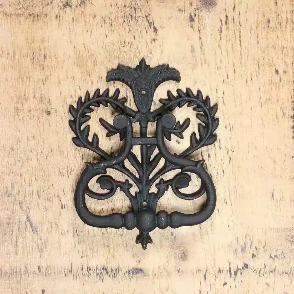 scroll_cast_iron_door_knocker