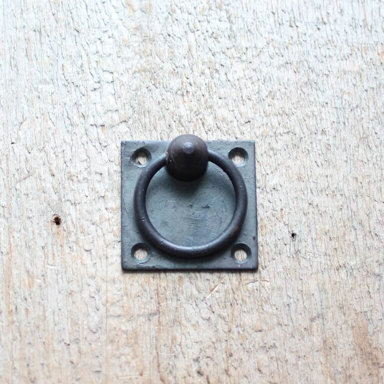thumb-0-anneau-forge-sur-plaque-carre-1597.jpg