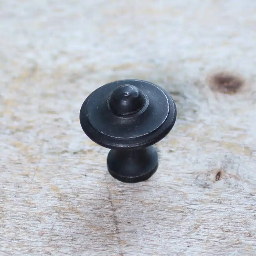 thumb-0-bouton-en-fonte-contemporain-noir-1364.jpg
