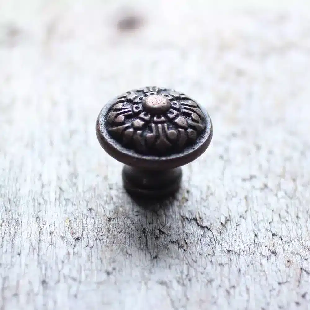 thumb-0-bouton-fleur-de-lys-1-1-4-vieux-cuivre-625.jpg