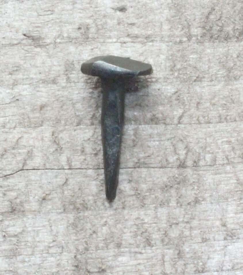 thumb-0-clous-a-tete-martele-0-625-1-lbs-224.JPG