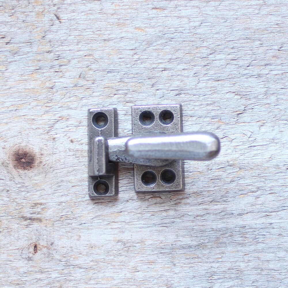 thumb-0-loquet-en-fonte-vieux-fer-vieux-fer-fonte-1805.jpg