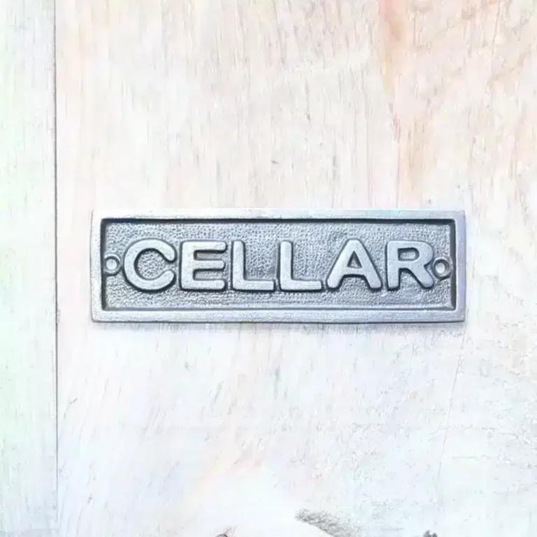 thumb-0-plaque-en-fonte-cellar-1718.jpg