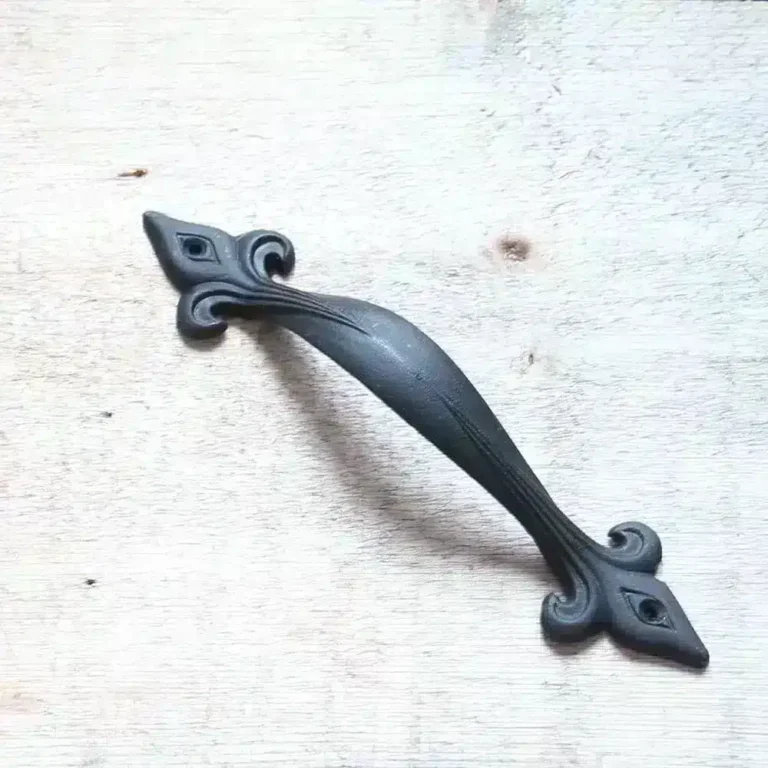 thumb-0-poignee-fleur-de-lys-noir-noir-fonte-1075.jpg