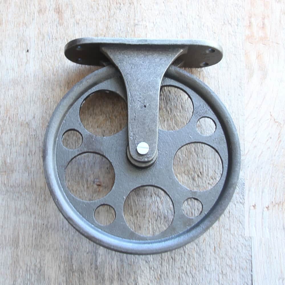 thumb-0-roue-de-chariot-industrielle-en-fonte-fer-antique-fonte-1784.jpg