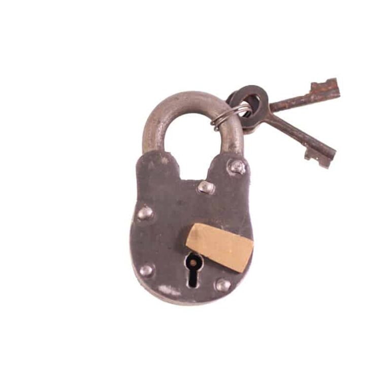 thumb-0-vieux-cadenas-548.jpg