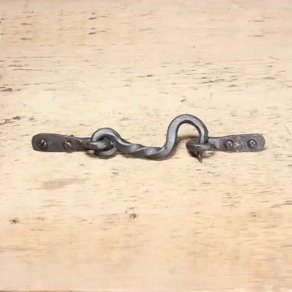 wrought_iron_gate_hook_screws
