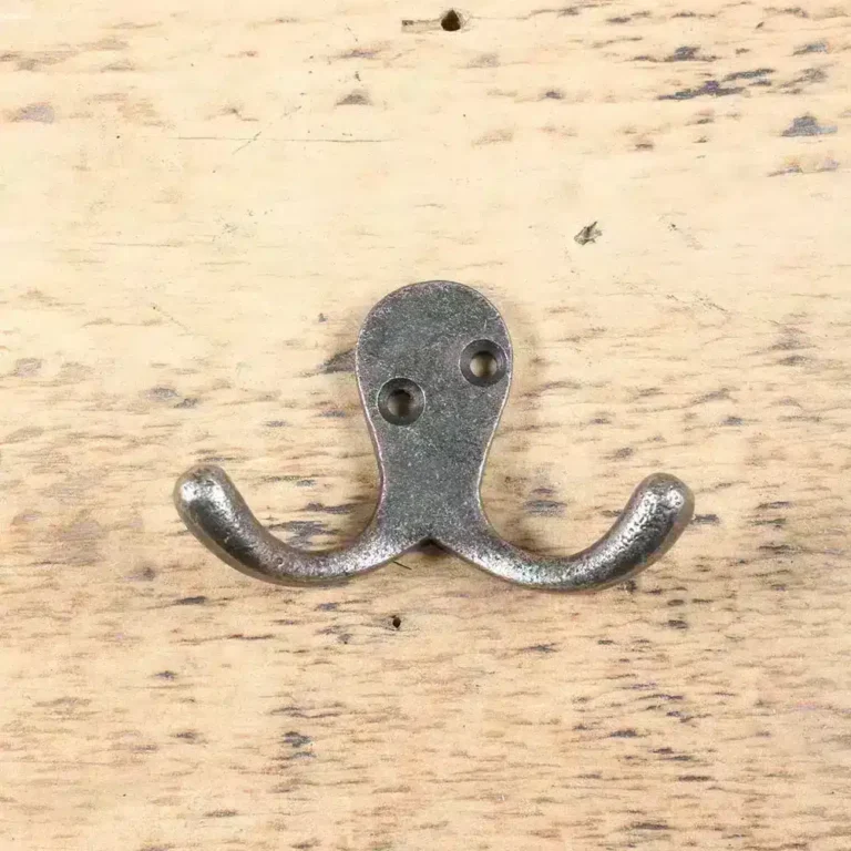cast_iron_vintage_iron_double_hook