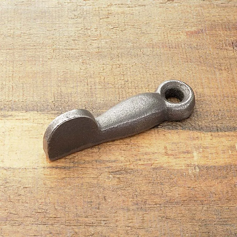 large-half-turn-button-antique-iron-side-TB3