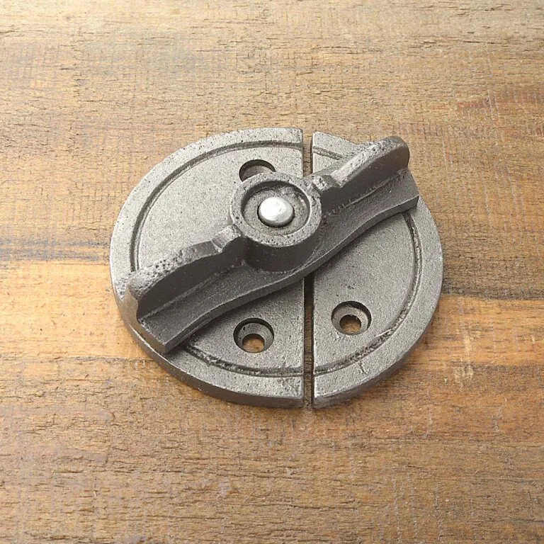 large-turn-button-latch-backplate-antique-iron-A848V