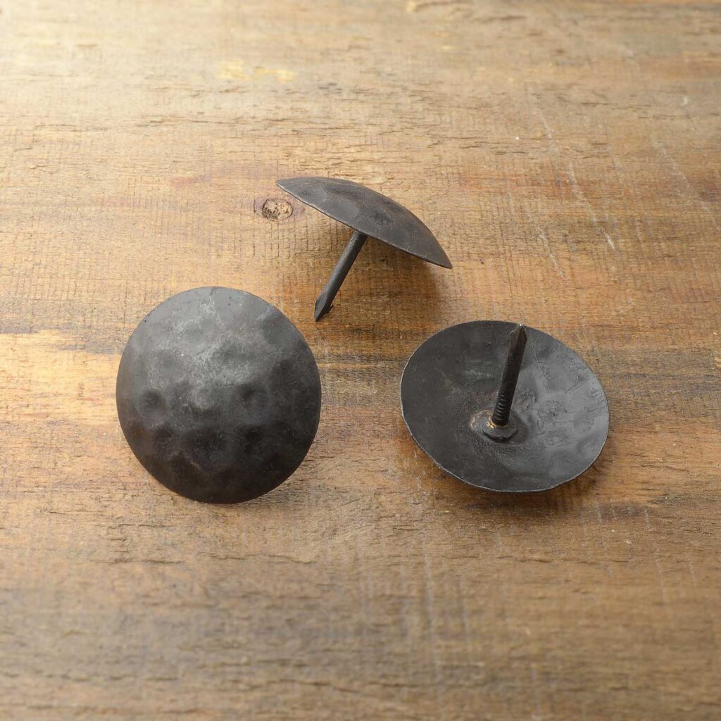 round-black-clavos-decorative-nails-A20V