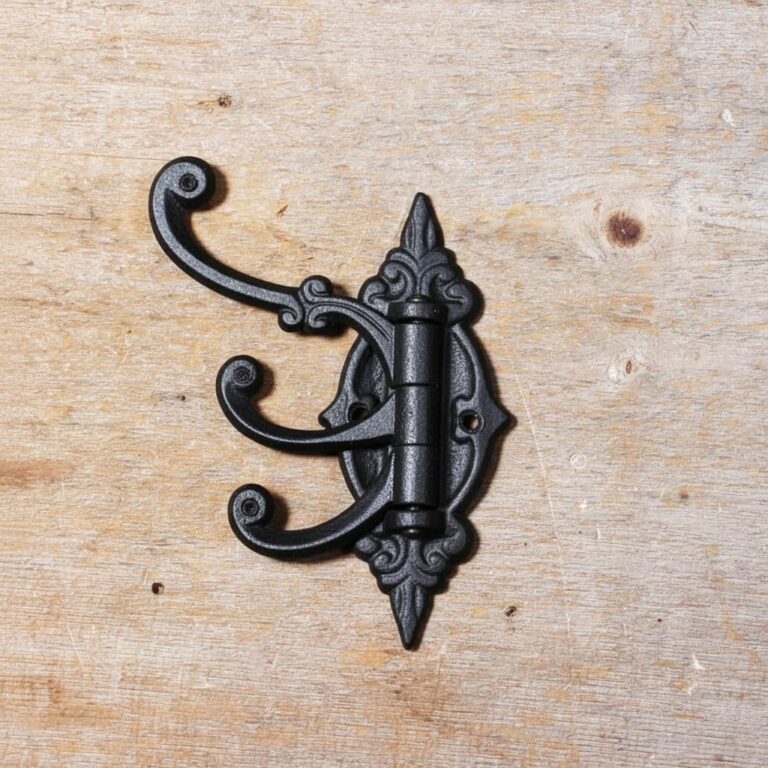 black-triple-swivel-hook-01